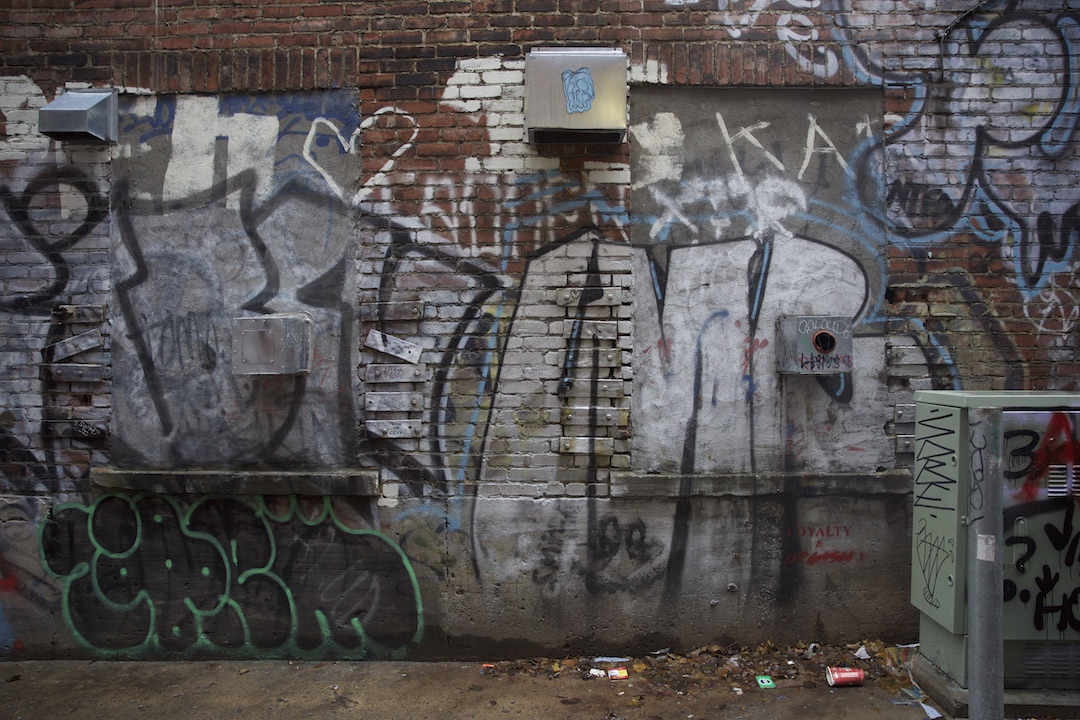 05 Ruelle St-Laurent - Installation photo 1 - Sounding the City 001 - Montréal 2015-2016